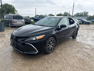 2024 Toyota Camry XLE - Exterior Front Left Corner Image
